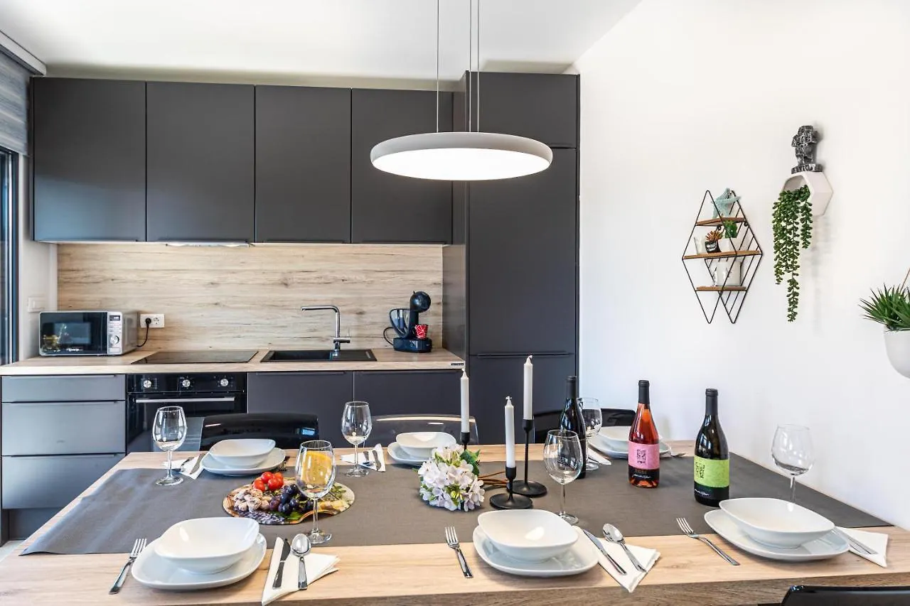 Luxury Apartment Pia With Swimming Pool And Grill Trogir Croatia