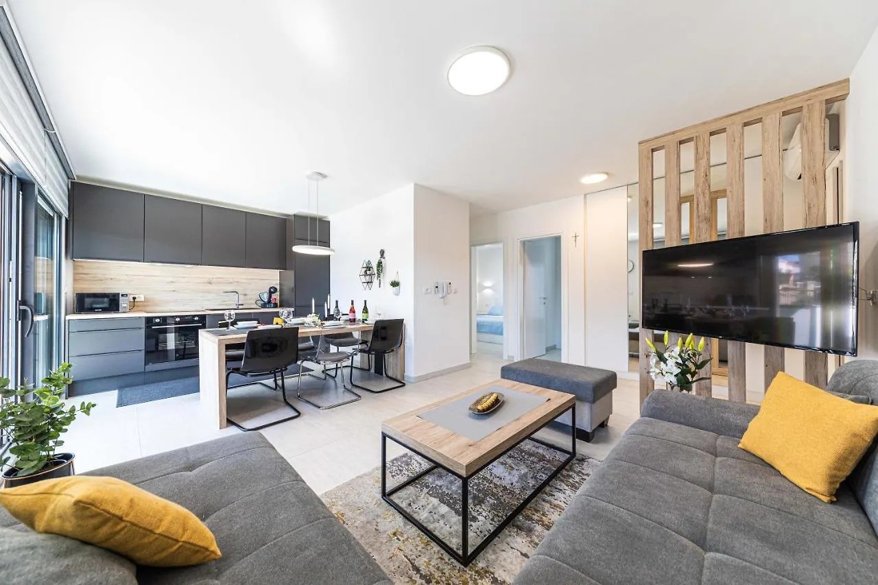 Luxury Apartment Pia With Swimming Pool And Grill Trogir 0*,  Croatia