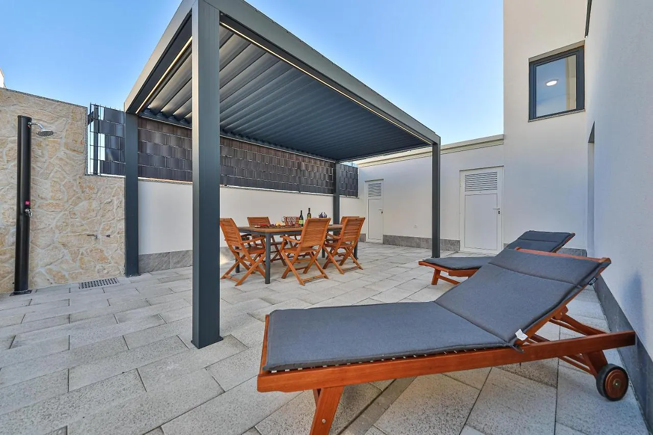 Luxury Apartment Pia With Swimming Pool And Grill Trogir Croatia